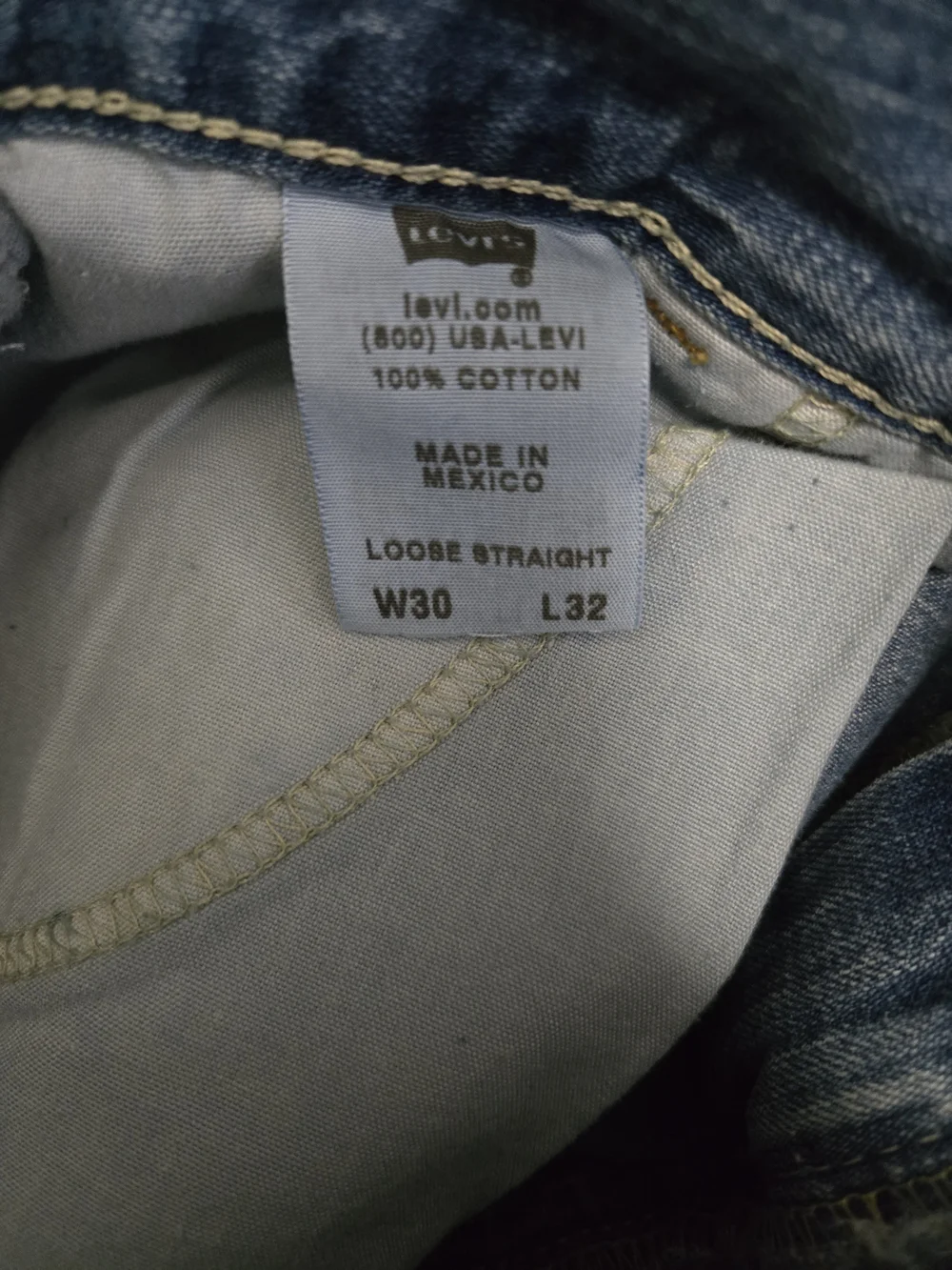 Mens Levi's Medium Blue Relaxed Fit Jeans 30x32